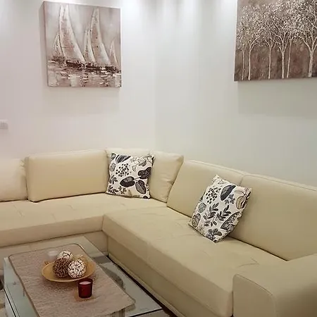 Joy Apartment *